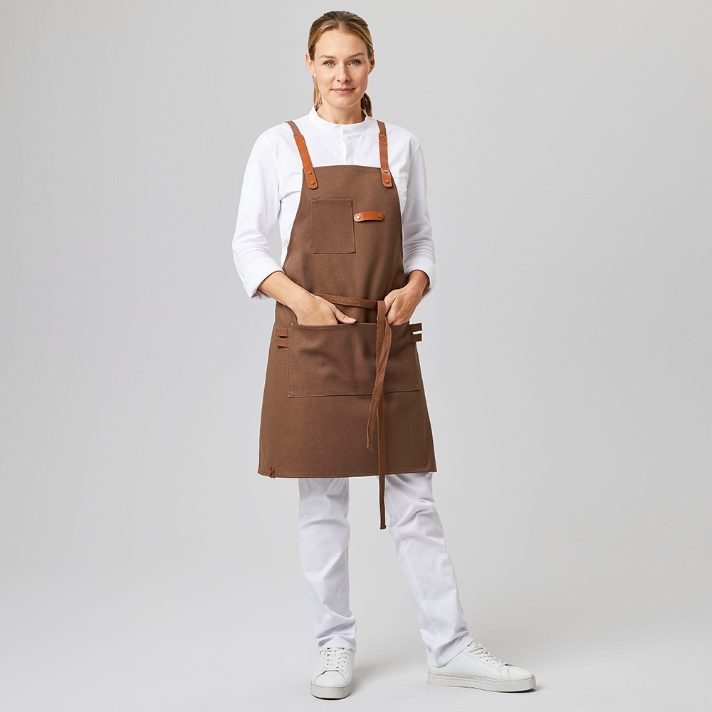 Nackenband mit je 2 Druckknöpfen,2 aufgesetzte Taschen, Hüfttasche mit zwei Fächern.