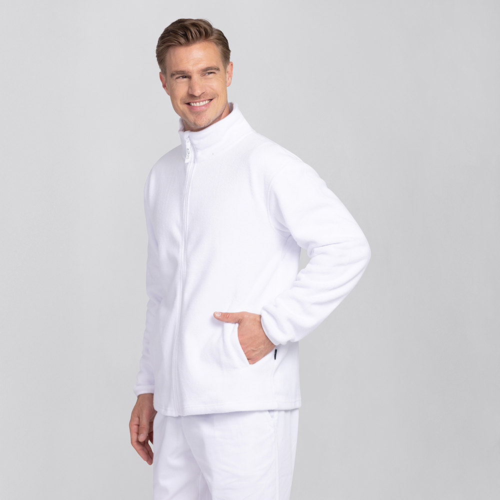 Herrenfleecejacke,komplettansicht,2 Seitentaschen,normaler Schnitt.